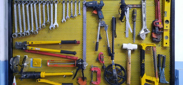 Construction 8 Essential Tools Every Site Manager Needs Today Construction 8 Essential Tools Every Site Manager Needs Today